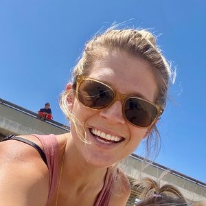 Meet your Posher, Halie